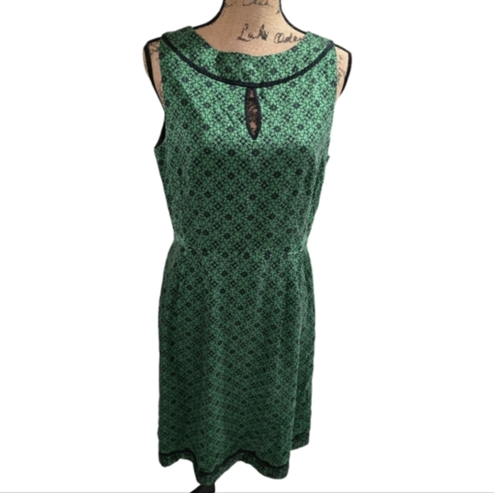Antonio Melani Green Black Floral Print Sleeveless Dress Keyhole Neckline Career